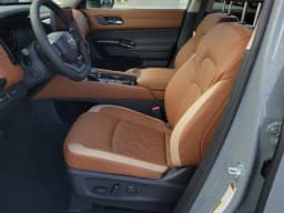 Nissan Pathfinder Platinum 4WD 2026 — side view