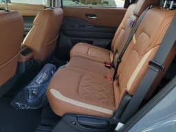 Nissan Pathfinder Platinum 4WD 2026 — side view