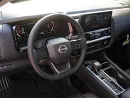 Nissan Pathfinder Platinum 2WD 2026 — side view