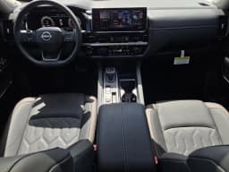 Nissan Pathfinder Platinum 2WD 2026 — side view