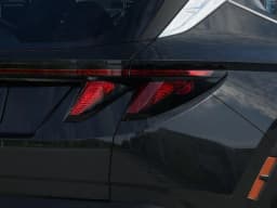 Hyundai Tucson SE FWD 2026 — side view