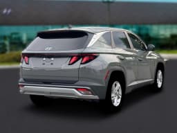 Hyundai Tucson SE FWD 2026 — side view