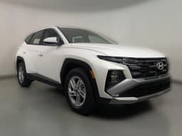 Hyundai Tucson SE FWD 2026 — side view