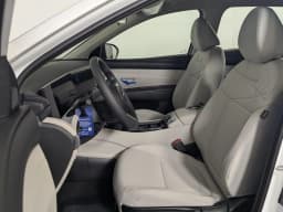 Hyundai Tucson SE FWD 2026 — side view