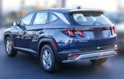 Hyundai Tucson SE FWD 2026 — side view