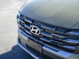 Hyundai Tucson SE FWD 2026 — side view