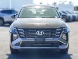 Hyundai Tucson SE FWD 2026 — side view