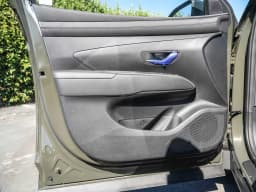 Hyundai Tucson SE FWD 2026 — side view