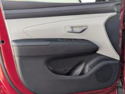 Hyundai Tucson SE FWD 2026 — side view
