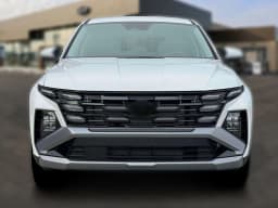 Hyundai Tucson SE AWD 2026 — side view