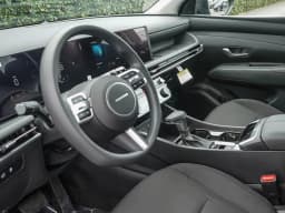 Hyundai Tucson SEL FWD 2026 — side view
