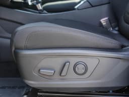 Hyundai Tucson SEL FWD 2026 — side view