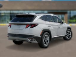 Hyundai Tucson SEL FWD 2026 — side view