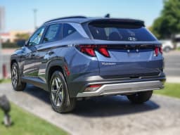 Hyundai Tucson SEL FWD 2026 — side view