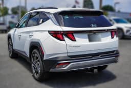 Hyundai Tucson SEL Plus FWD 2026 — side view
