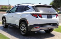 Hyundai Tucson SEL Plus FWD 2026 — side view