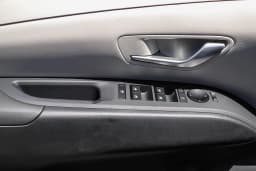 Hyundai Tucson SEL Plus FWD 2026 — side view