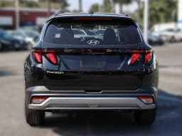 Hyundai Tucson SEL FWD 2026 — side view