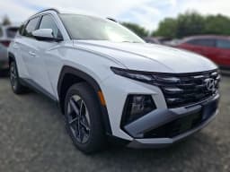 Hyundai Tucson SEL AWD 2026 — side view