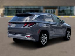 Hyundai Tucson SEL Plus AWD 2026 — side view