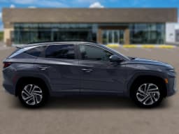 Hyundai Tucson SEL Plus AWD 2026 — side view