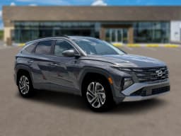 Hyundai Tucson SEL Plus AWD 2026 — side view