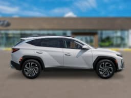 Hyundai Tucson SEL Plus AWD 2026 — side view
