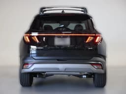 Hyundai Tucson Limited AWD 2026 — side view