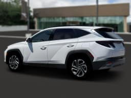 Hyundai Tucson Limited AWD 2026 — side view