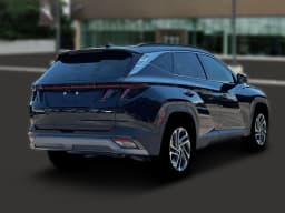 Hyundai Tucson Limited AWD 2026 — side view
