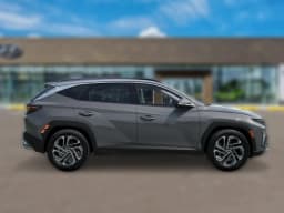 Hyundai Tucson Limited AWD 2026 — side view