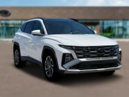 Hyundai Tucson Limited AWD 2026 — side view