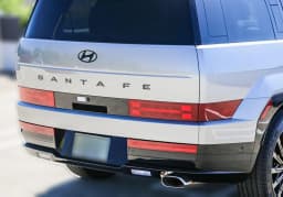 Hyundai Santa Fe Calligraphy FWD 2025 — side view