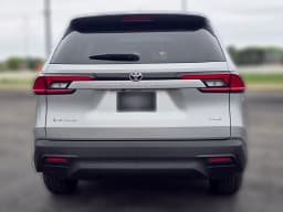 Toyota Grand Highlander Hybrid XLE AWD (Natl) 2026 — side view