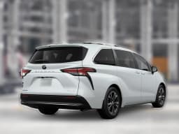 Toyota Sienna Platinum AWD 7-Passenger (Natl) 2026 — side view