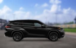 Toyota Highlander XSE AWD (Natl) 2026 — side view