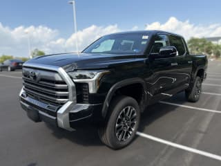 Toyota Tundra 4WD Limited CrewMax 5.5' Bed (Natl) Toyota Tundra 4WD Limited CrewMax 5.5' Bed (Natl)
