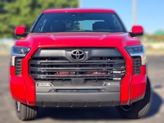 Toyota Tundra 4WD SR5 CrewMax 5.5' Bed (Natl) Toyota Tundra 4WD SR5 CrewMax 5.5' Bed (Natl)