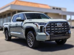 Toyota Tundra 4WD Platinum Hybrid CrewMax 5.5' Bed (Natl) 2026 — side view