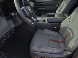 Toyota Tundra 4WD Capstone Hybrid CrewMax 5.5' Bed (Natl) 2026 — side view