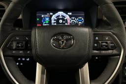 Toyota Tundra 4WD Limited Hybrid CrewMax 5.5' Bed (Natl) 2026 — side view