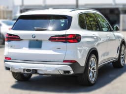 BMW X5 sDrive40i Sports Activity Vehicle 2026 — side view
