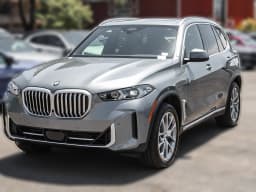 BMW X5 sDrive40i Sports Activity Vehicle 2026 — side view