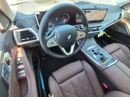 BMW X7 xDrive40i Sports Activity Vehicle 2027 — side view