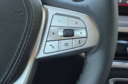 BMW X7 xDrive40i Sports Activity Vehicle 2027 — side view