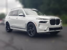 BMW X7 xDrive40i Sports Activity Vehicle 2027 — side view