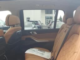 BMW X7 xDrive40i Sports Activity Vehicle 2027 — side view