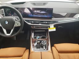 BMW X7 xDrive40i Sports Activity Vehicle 2027 — side view