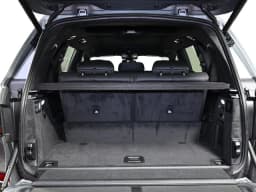 BMW X7 M60i Sports Activity Vehicle 2027 — side view