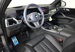 BMW X7 M60i Sports Activity Vehicle 2027 — side view